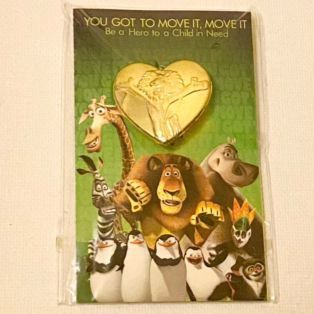 Madagascar Gold Lion Heart Pin Y2K
